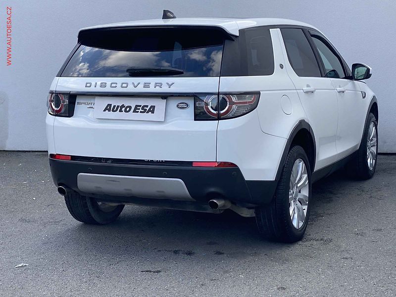 Land Rover Discovery Sport (2017) 2.0 TD4 4x4, AT, bixen, panor - fotka 4 z 21