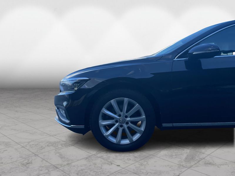 Volkswagen Passat Elegance 2.0 TDI 110 kW DSG Va - fotka 10 z 29