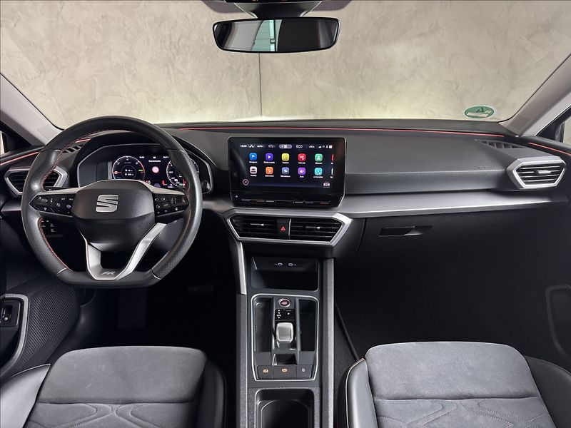 Seat Leon 1,4 TSi  e-Hybrid FR Line LED - fotka 18 z 50