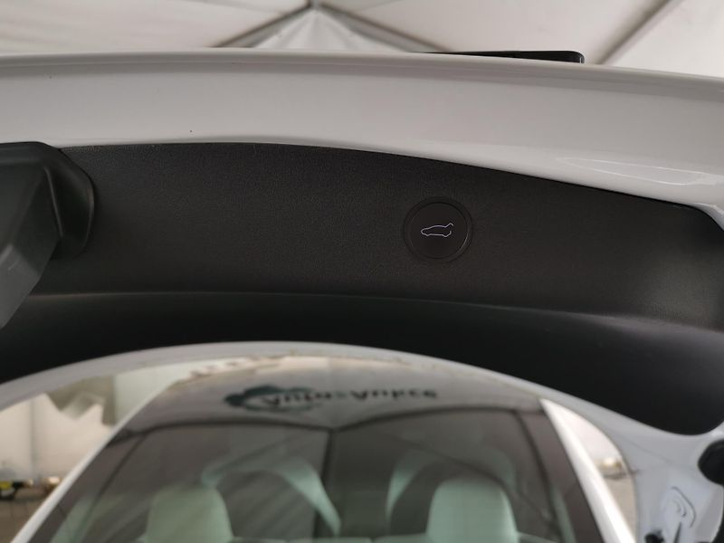 Tesla Model 3 (2021) 377KW Performance 39tkm DPH  - fotka 27 z 28