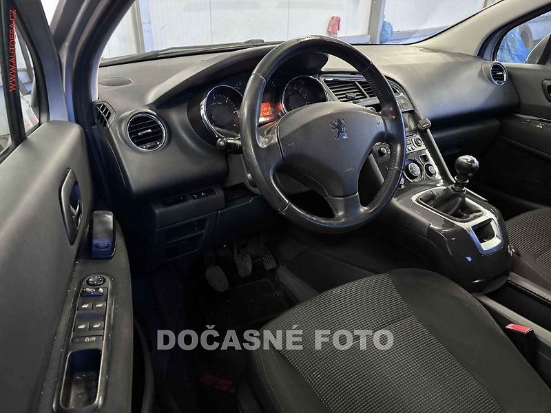 Peugeot 5008 (2010) 1.6 HDi, AC, tempo - fotka 3 z 3