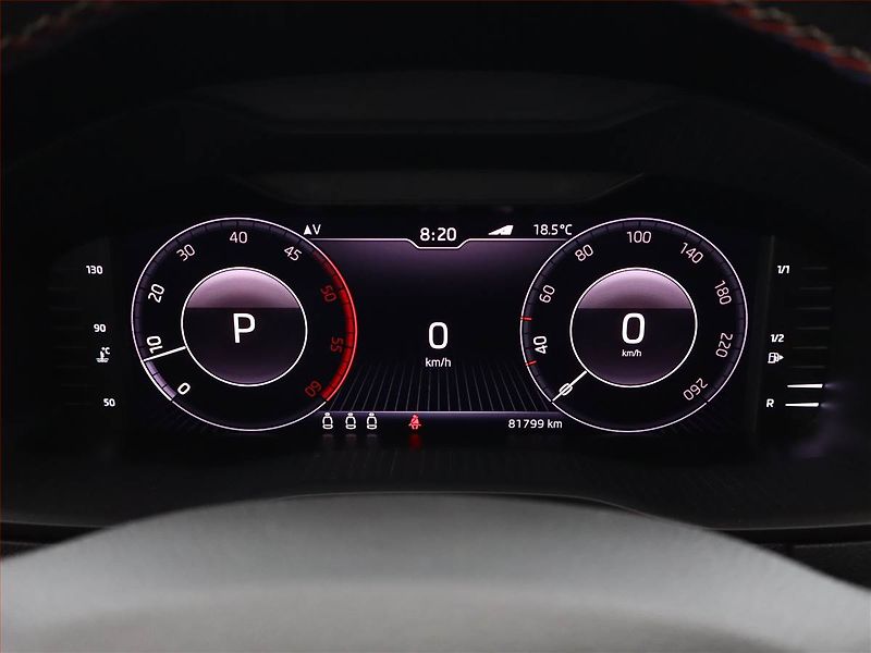 Škoda Karoq (2019) 1.6 TDI - fotka 9 z 21