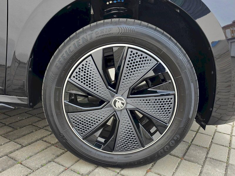 Škoda Kamiq (2025) 1,5TSI 110KW DSG MONTE CARLO - fotka 27 z 30