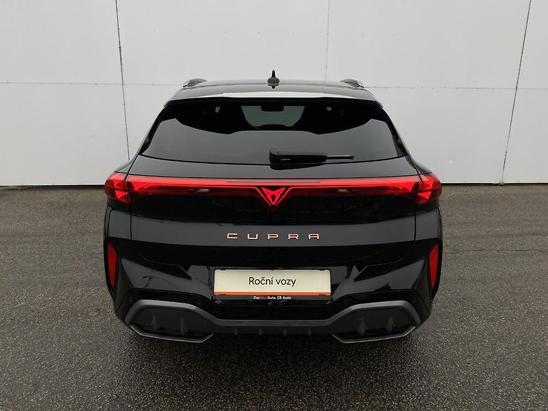 Cupra Terramar DSG 4WD 2,0 TSi 150 kW - fotka 6 z 30