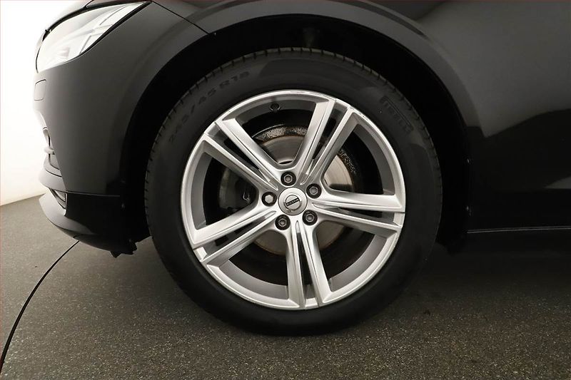 Volvo V90 (2018) D3, Automat, Serv.kniha, Kůže - fotka 20 z 20