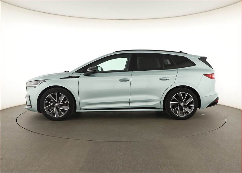 Škoda Enyaq (2022) Sportline iV 80 (82 kWh) - fotka 3 z 22