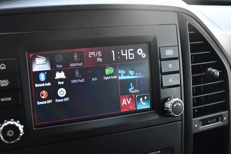 Mercedes-Benz Vito 250D 4MATIC 8MÍST TAŽNÉ NAVI - fotka 29 z 39