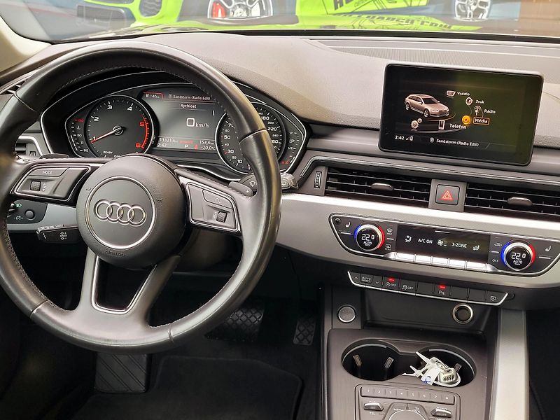 Audi A4 TDi S-tron 140kW Quattro,CZ    - fotka 43 z 53