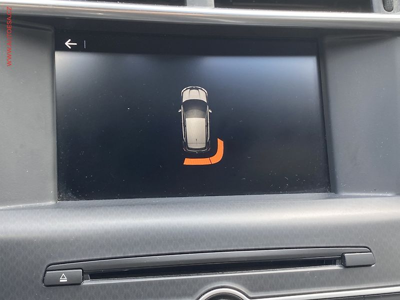 DS Automobiles DS4 (2018) 1.2PT, AC, navi, park.asist - fotka 17 z 18