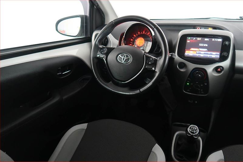 Toyota Aygo (2018) 1.0 VVT-i, Serv.kniha - fotka 7 z 18