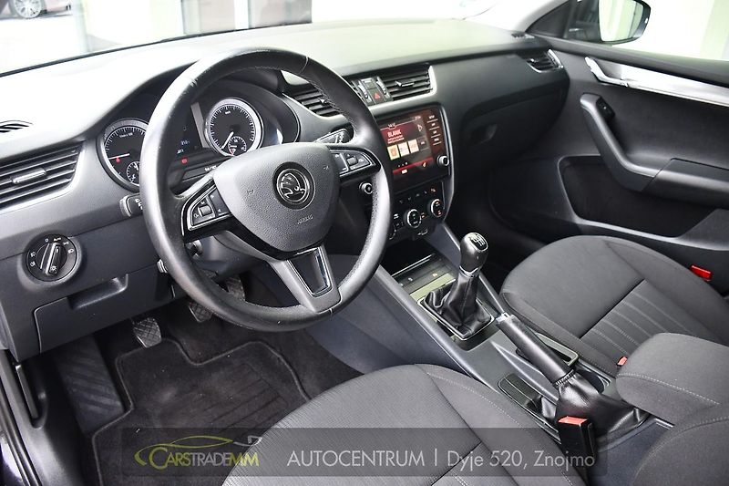 Škoda Octavia 2.0TDi STYLE EXTRA TAŽNÉ - fotka 10 z 47