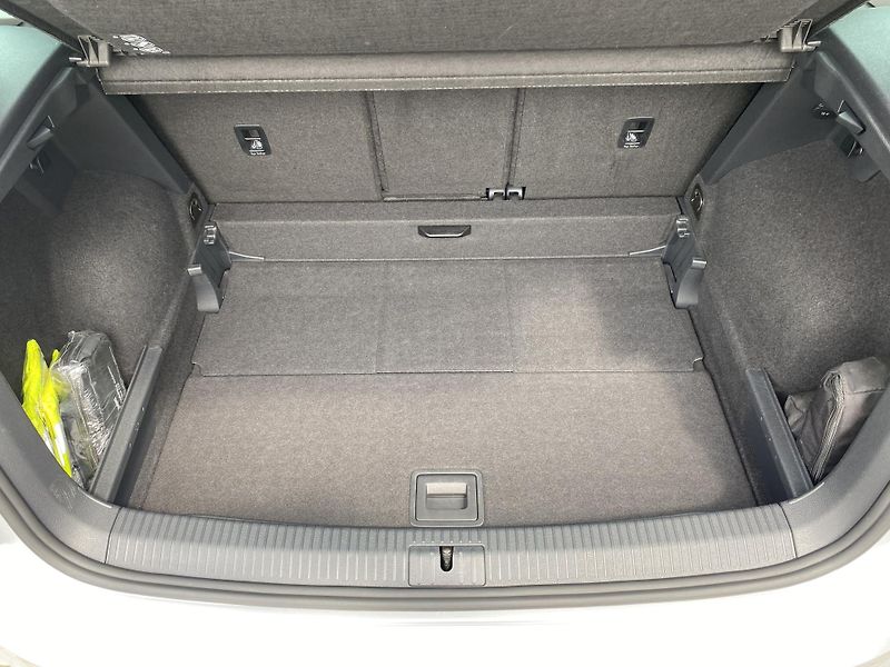 Volkswagen Golf Sportsvan 1.2 TSI ALLSTAR - CLIMATRONIC - fotka 29 z 39