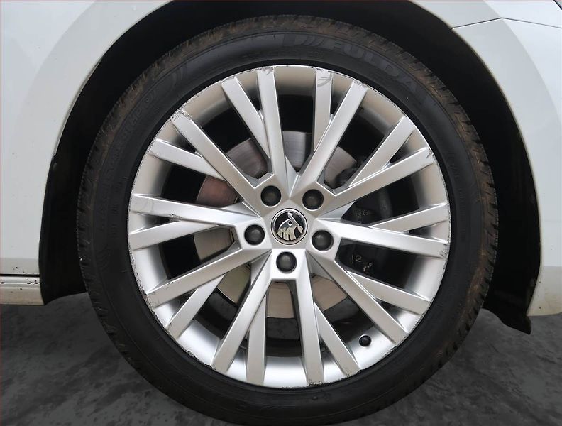 Škoda Superb (2022) Style 2.0 TDI - fotka 14 z 22