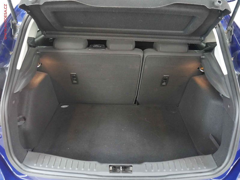 Ford Focus (2015) 1.5 TDCi, Navi, AC, park - fotka 7 z 23