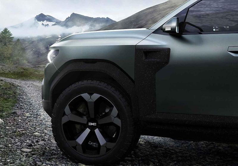 Nová velká Dacia se bude tvářit hodně sebevědomě