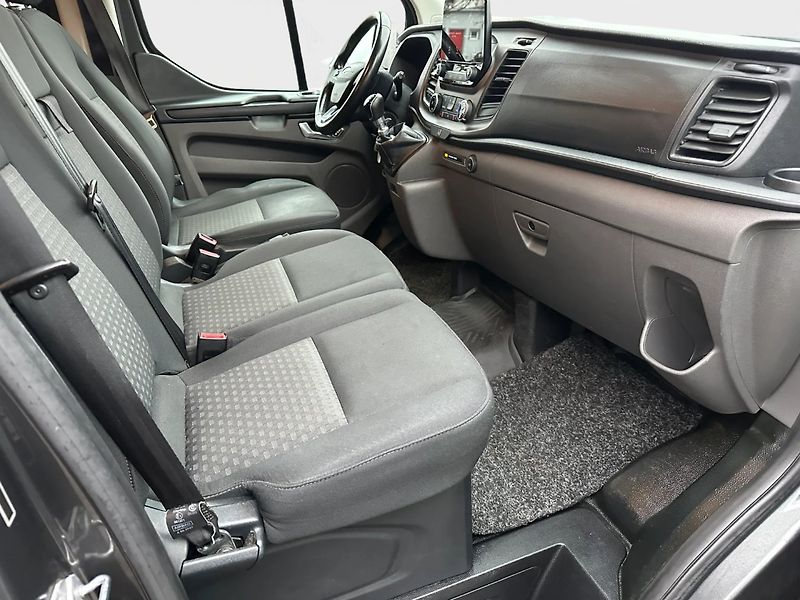Ford Transit Custom (2019) 2.0Tdci 125kw 9-míst - fotka 12 z 21