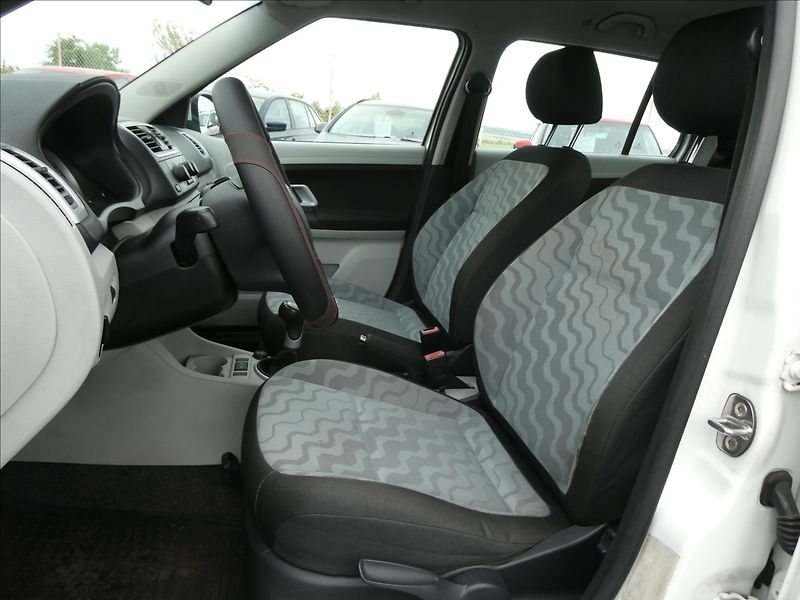 Škoda Fabia 1,2 HTP 51kW Ambiente,DPH,klim - fotka 15 z 51