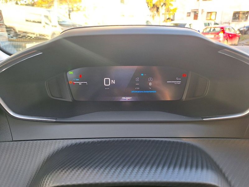 Peugeot 208 (2026) ALLURE Hybrid 110 e-DCS6 - fotka 14 z 23