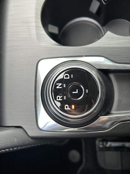 Ford Kuga Active X 2,5 HEV 134kW AWD - fotka 36 z 37