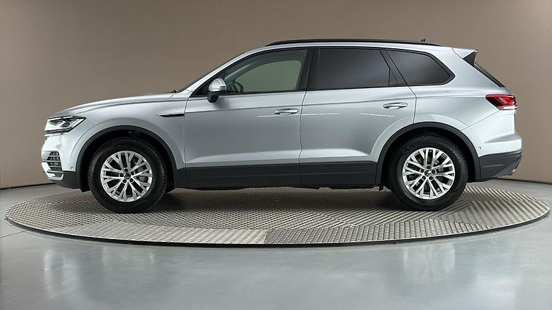 Volkswagen Touareg 3.0 TDI Tiptronic - fotka 4 z 30