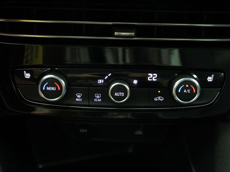 Opel Mokka 1,5 CDTI 81kW Ultimate - fotka 23 z 33
