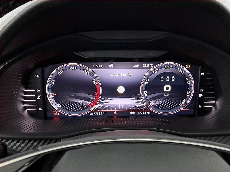 Škoda Kamiq (2025) 1.0 TSI, MONTE CARLO, KAMERA - fotka 11 z 20