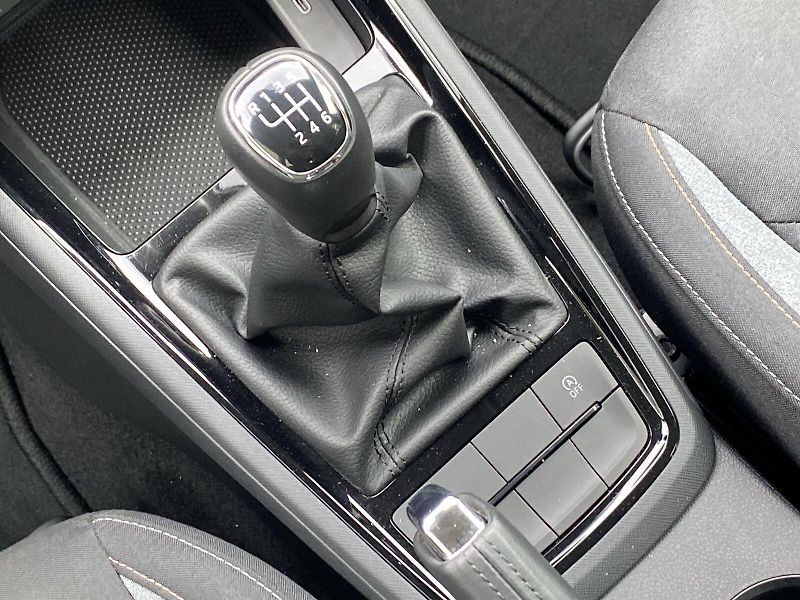Škoda Scala (2025) 1.0 TSI Selection - fotka 17 z 29