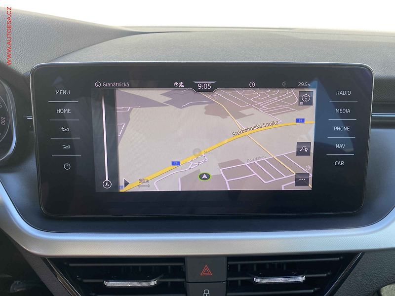 Škoda Kamiq (2020) 1.0 TSi, Ambition Plus, navi - fotka 17 z 20