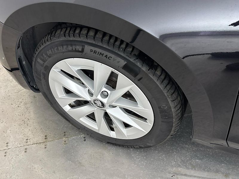 Škoda Octavia Top Selection DSG - fotka 29 z 29