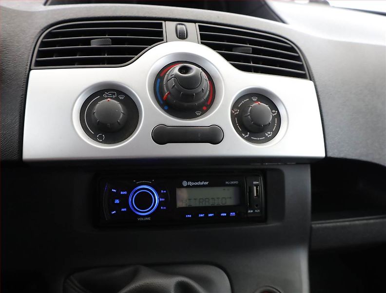 Renault Kangoo (2011) 1.6, ČR - fotka 8 z 10