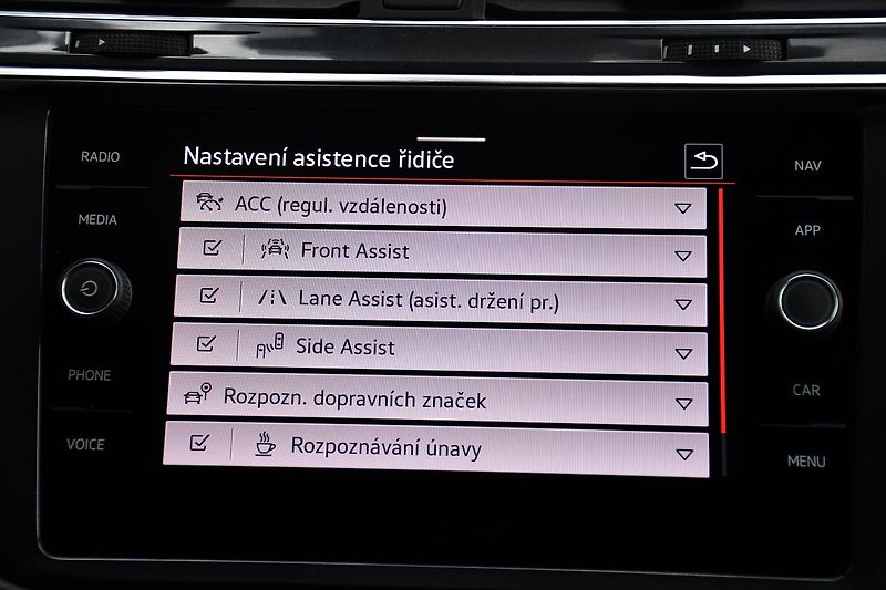 Volkswagen Tiguan Allspace 2.0TDi RLINE DSG 4MOTION 1M ČR - fotka 36 z 44