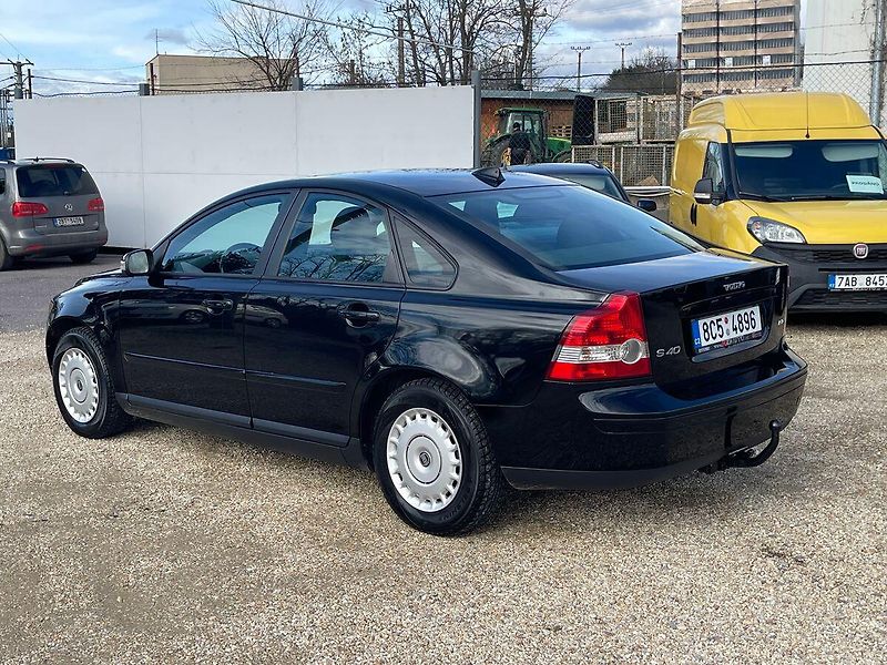 Volvo S40 1.6D 80kw*VYHŘEV.SED*NOVÁ STK* - fotka 3 z 31