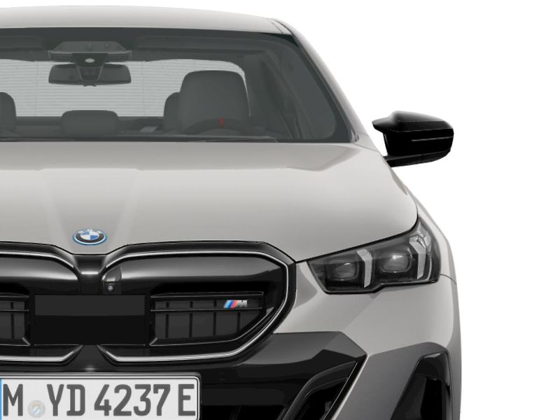 BMW i5 M60 xDrive Sedan - fotka 5 z 12