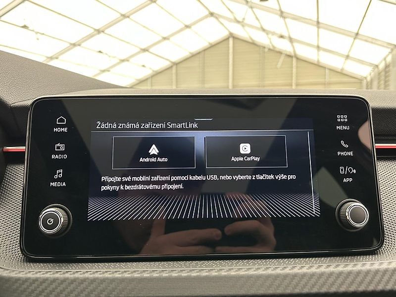 Škoda Kamiq 1.5 TSI Monte Carlo - fotka 8 z 29