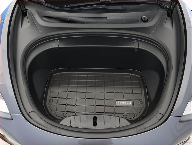 Tesla Model 3 (2019) Std Range Plus 52kWh - fotka 15 z 24