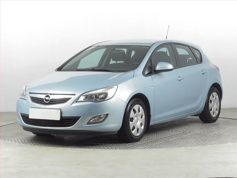 Opel Astra (2010) 1.4 16V, jezdí výborně - fotka 2 z 16