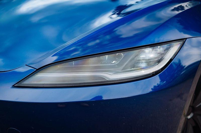 Tesla Model 3 (2023) Standard Range LFP, SoH 97% - fotka 7 z 26