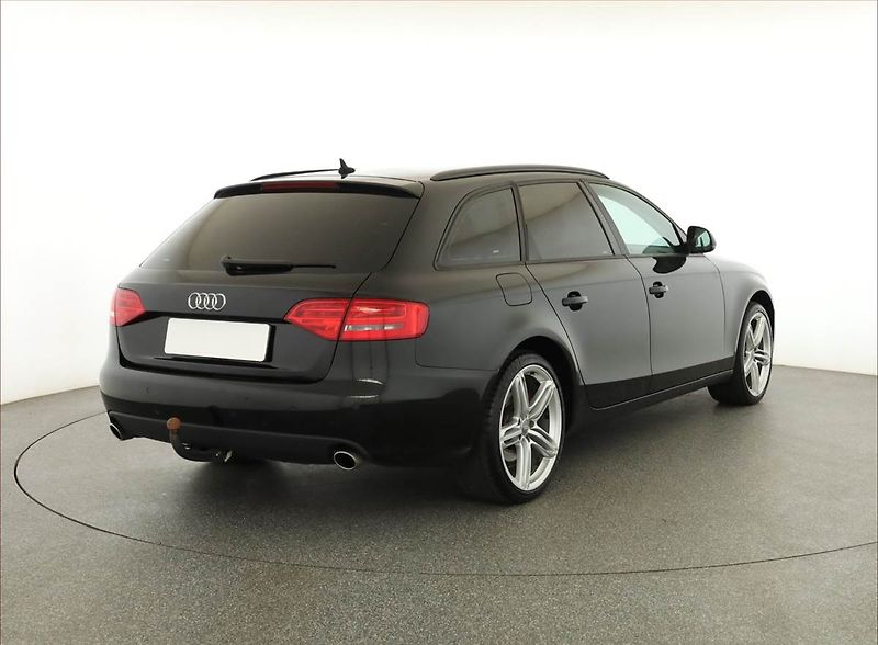 Audi A4 (2008) 3.0 TDI, 4X4, Navi, Xenony - fotka 5 z 18