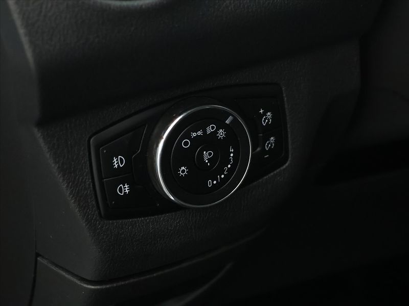 Ford Tourneo Connect 1,5 TDCi 71kW Titanium CZ - fotka 16 z 34