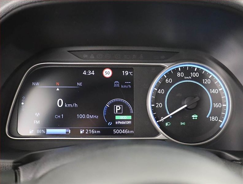Nissan Leaf (2021) 40 kWh, SoH 90%, Automat - fotka 11 z 21