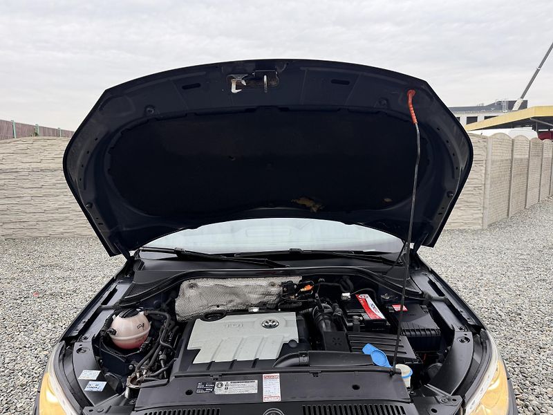 Volkswagen Tiguan 140PS 4x4 DSG PANORAMA - fotka 78 z 158