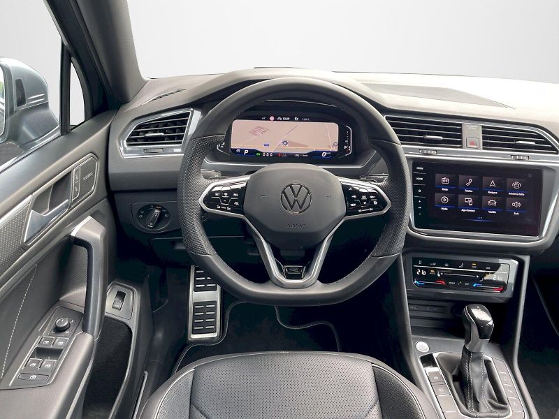 Volkswagen Tiguan Allspace (2023) R-Line 2.0 TSI 140 kW 4MOTION - fotka 6 z 35