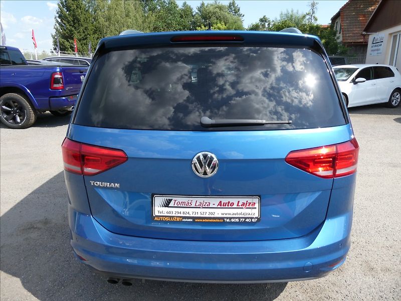 Volkswagen Touran 1,4 TSi 110kW DSG,LED,serviska - fotka 8 z 49