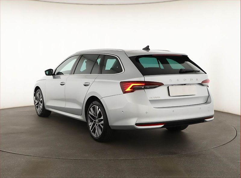 Škoda Octavia (2024) 2.0 TDI, Exclusive Selection - fotka 4 z 30