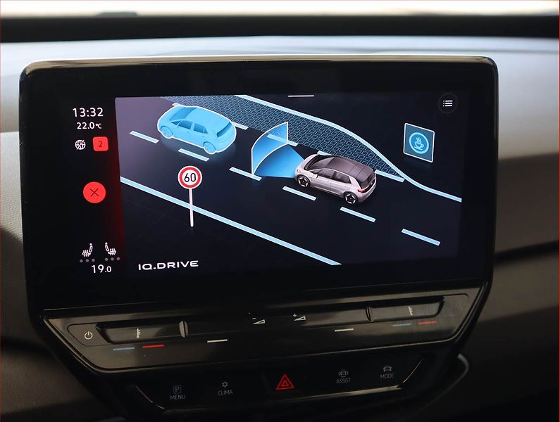 Volkswagen ID.3 (2020) Life 1st (62 kWh), SoH 90% - fotka 18 z 22