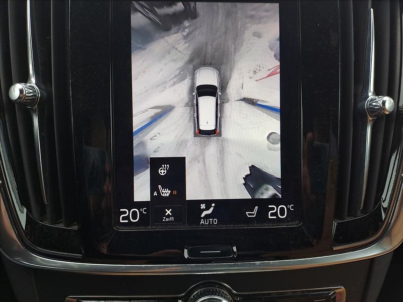 Volvo V90 2,0 T5  INSCRIPTION - fotka 18 z 21