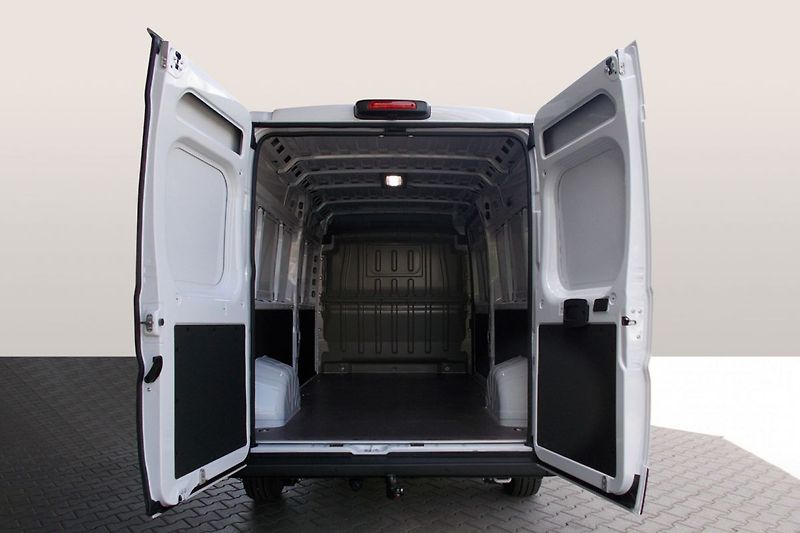 Opel Movano (2026) Van 3500 L3H2 2.2 CDTi 140k 6- - fotka 9 z 29