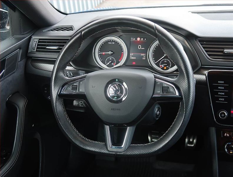 Škoda Superb (2020) Sportline 2.0 TDI - fotka 16 z 29