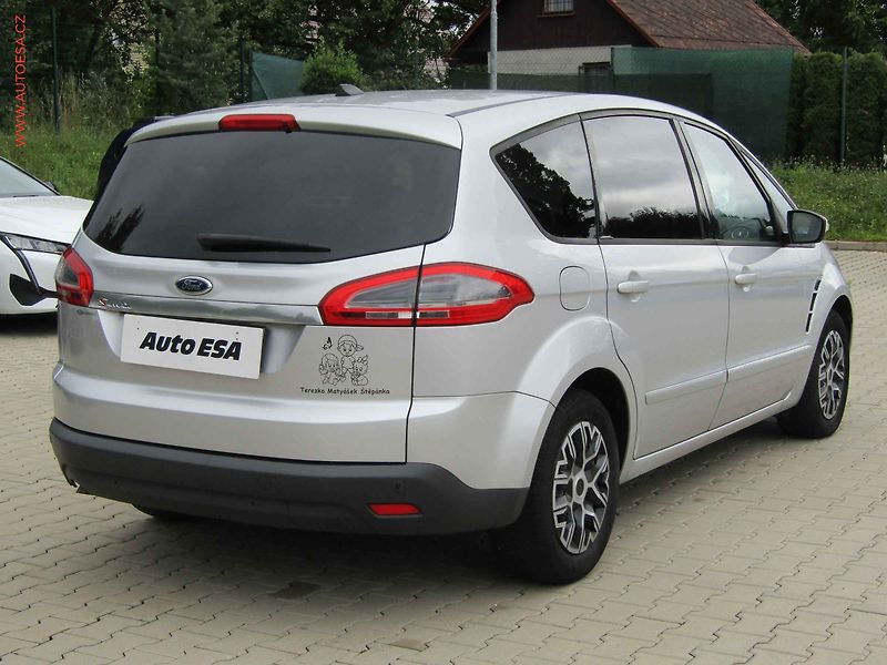 Ford S-MAX (2013) 2.0 TDCi, AC, výhřev sed. - fotka 4 z 19