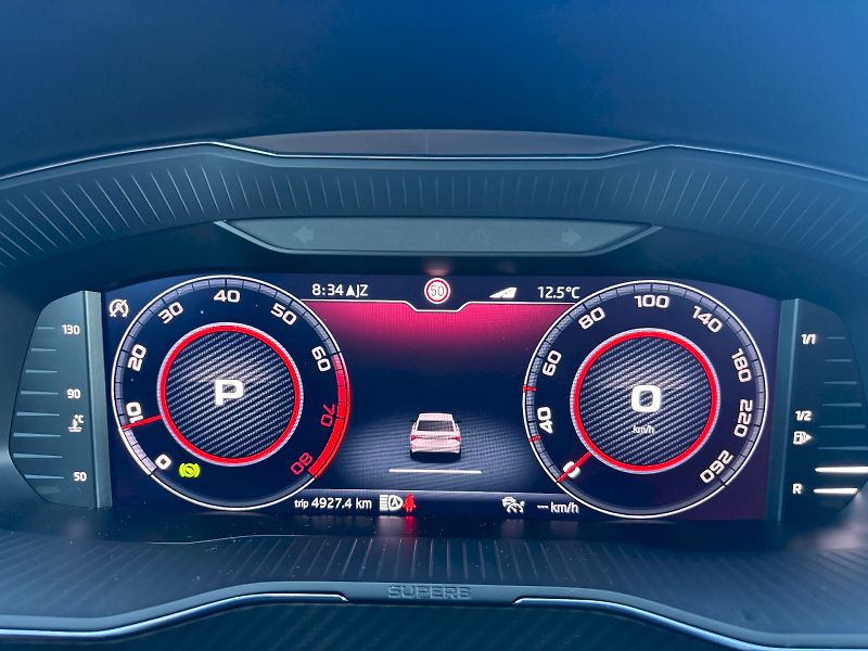 Škoda Superb (2021) 2.0 TSI 140kW SportLine - fotka 16 z 35